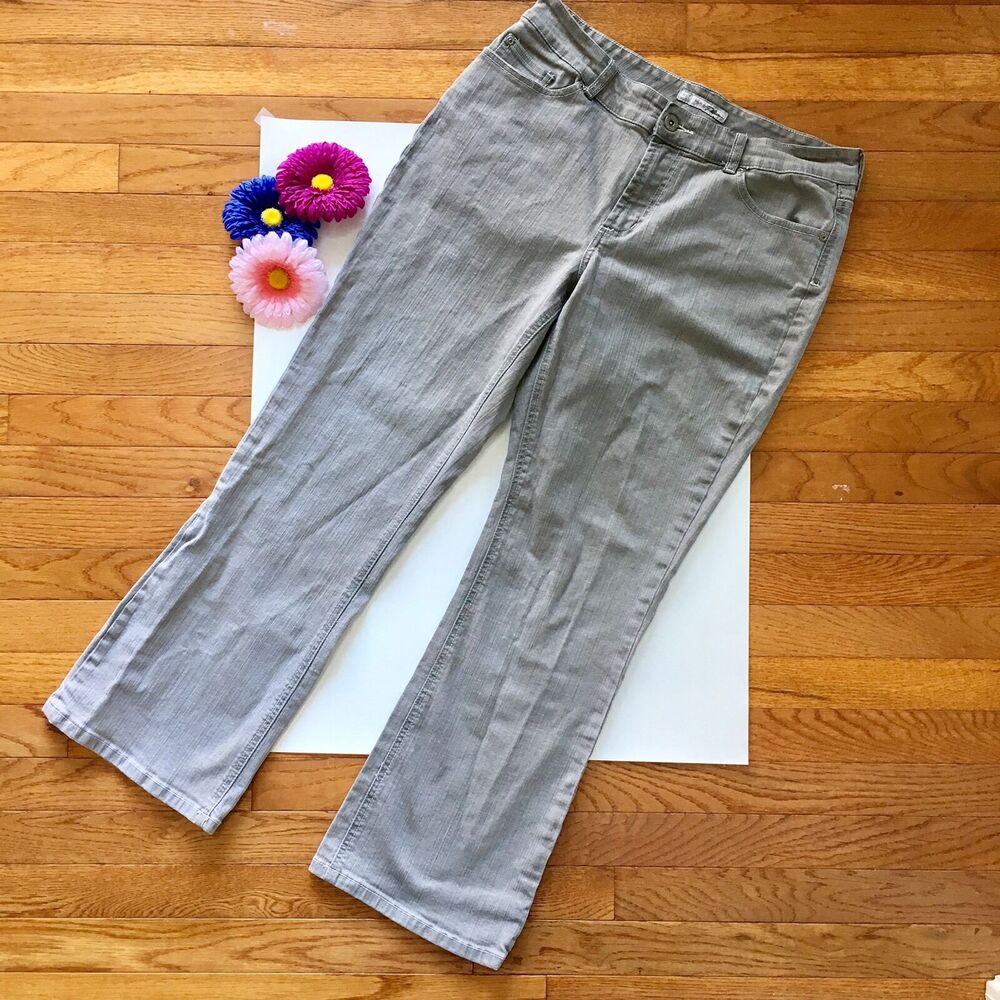 Chico's Platinum Jeans Women's Size 2 (Large) Grey Short 29" Inseam Straight Leg